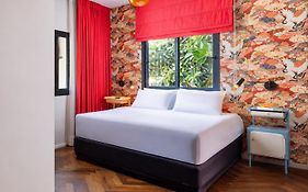 Scarlet Hotel